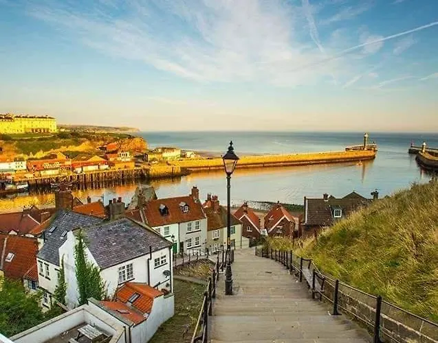 Cottages-Whitby - Bishops Cottage