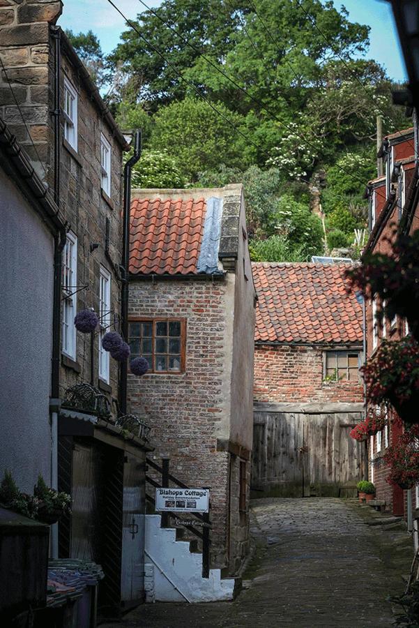 Cottages-Whitby - Bishops Cottage * Whitby